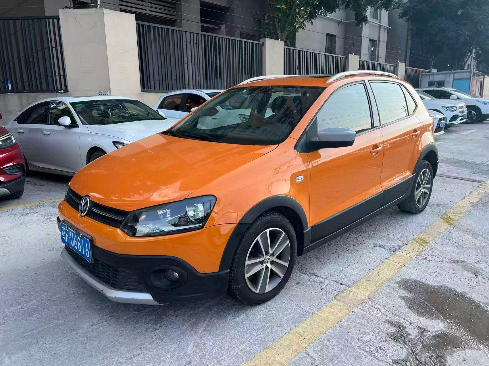 Volkswagen Polo 2013 Volkswagen Polo 2013 car image