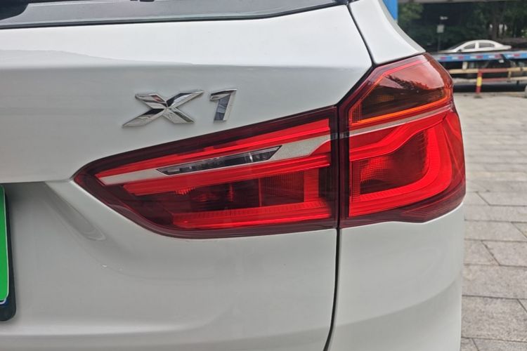 BMW X1 2018 #3 BMW X1 2018 car image #3