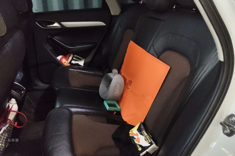 Audi Q3 2018 immagine di auto #19
