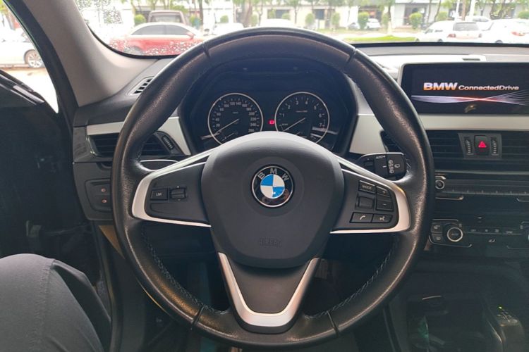 BMW X1 2017 #11 BMW X1 2017 immagine di auto #11