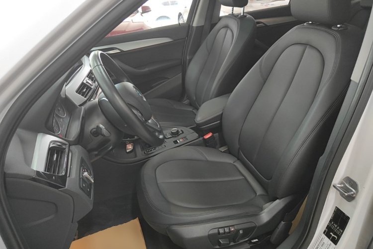 BMW X1 2018 car image #19