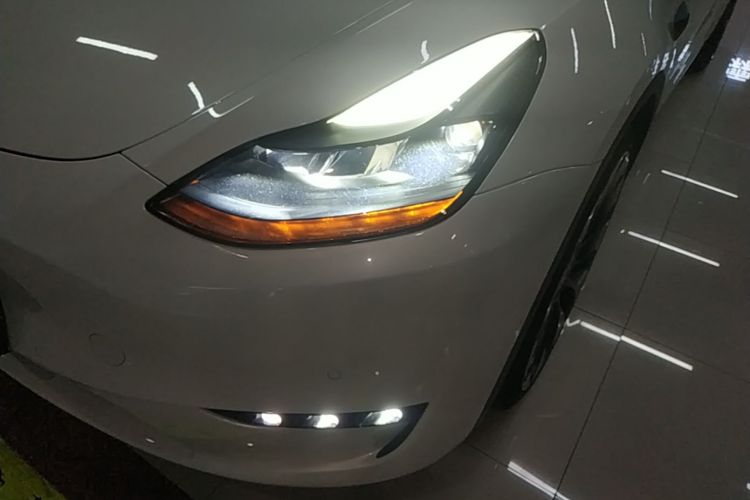 Tesla Model Y 2023 #23 Tesla Model Y 2023 car image #23