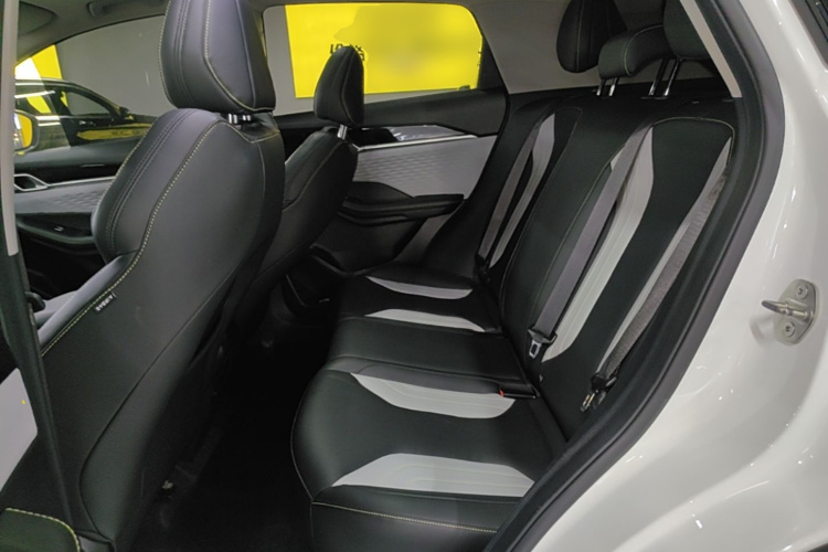 GEELY Coolray 2022 car image #17