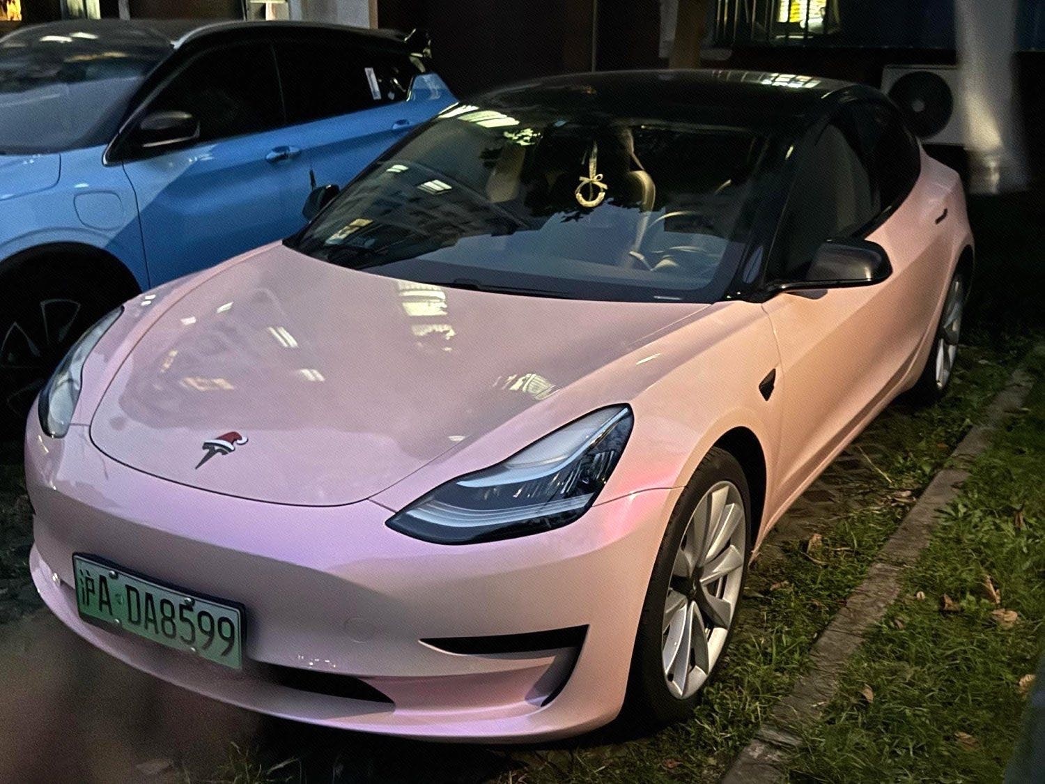 Tesla Model 3 2020 car image 