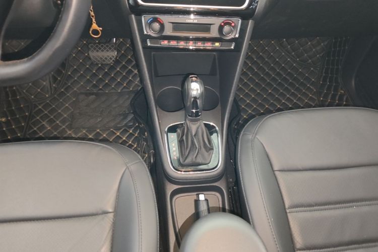 Volkswagen Polo 2018 #14 Volkswagen Polo 2018 car image #14