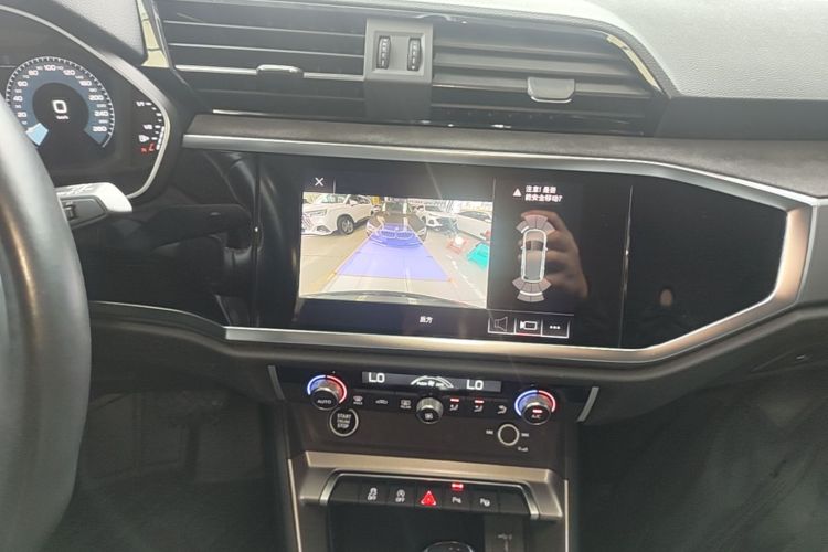 Audi Q3 2021 imagen de coche #13