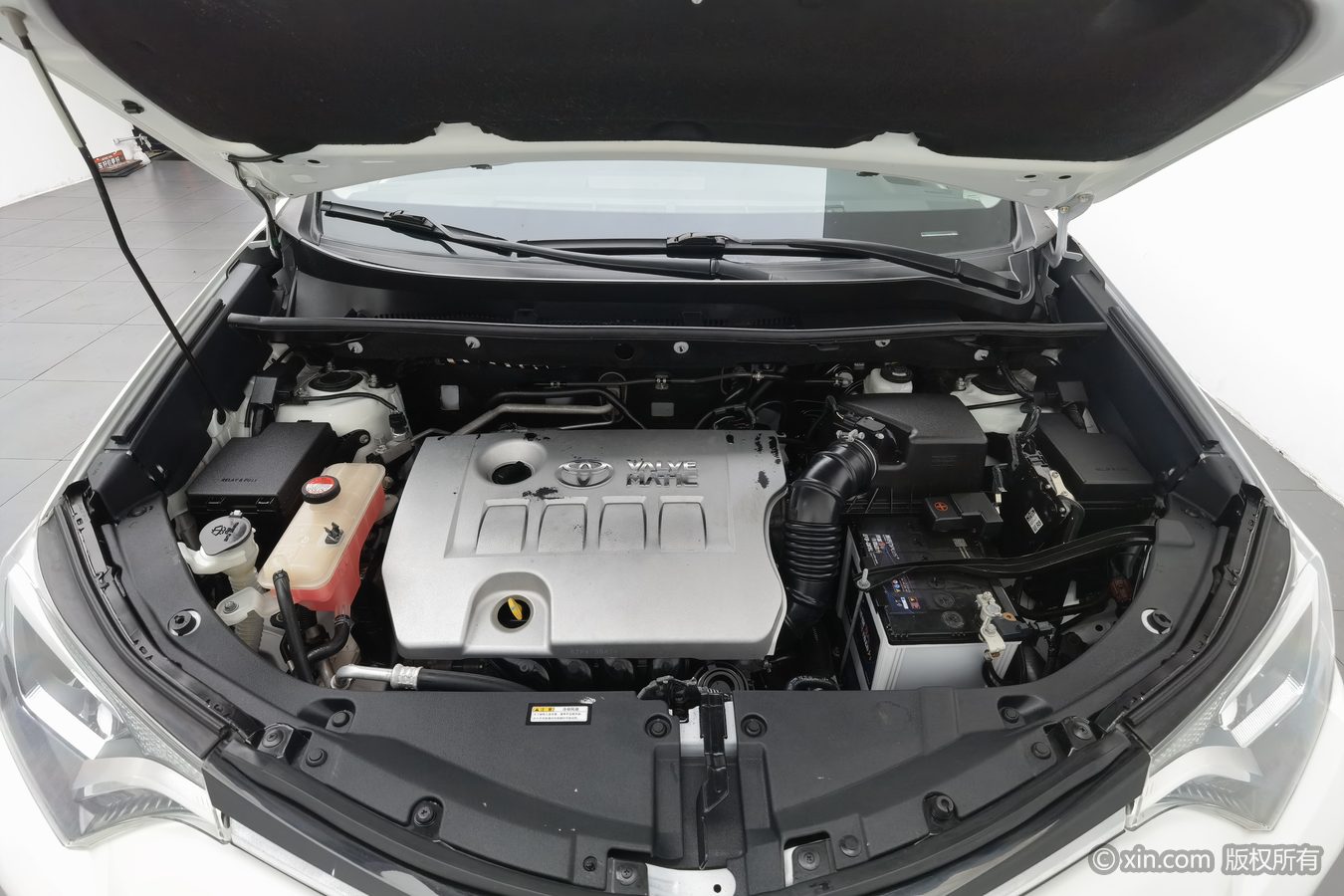 Toyota RAV4 2017 #18 Toyota RAV4 2017 صورة سيارة #18