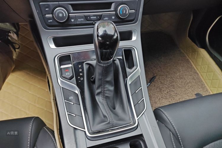 GEELY Emgrand 2021 car image #16