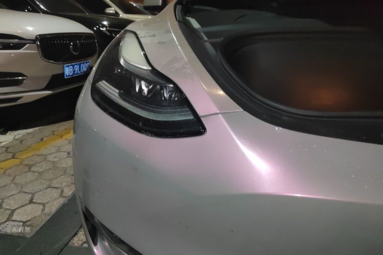 Tesla Model Y 2021 car image #8