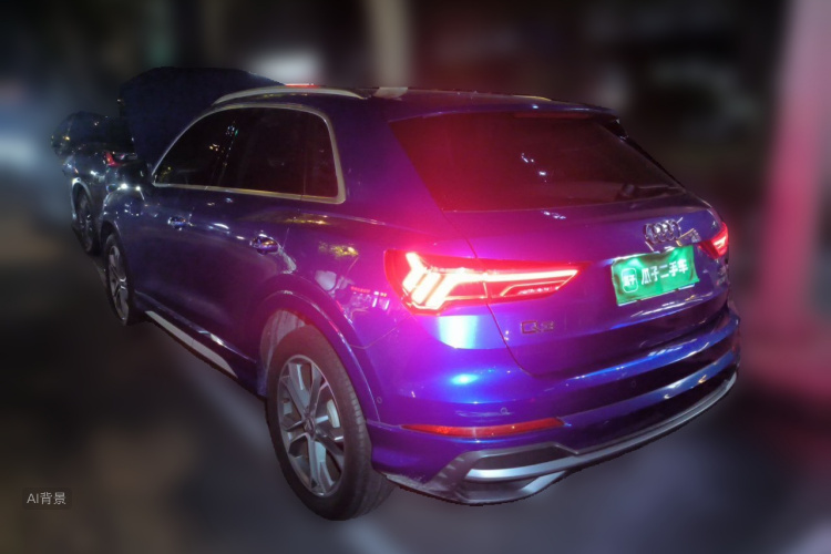 Audi Q3 2020 car image #5