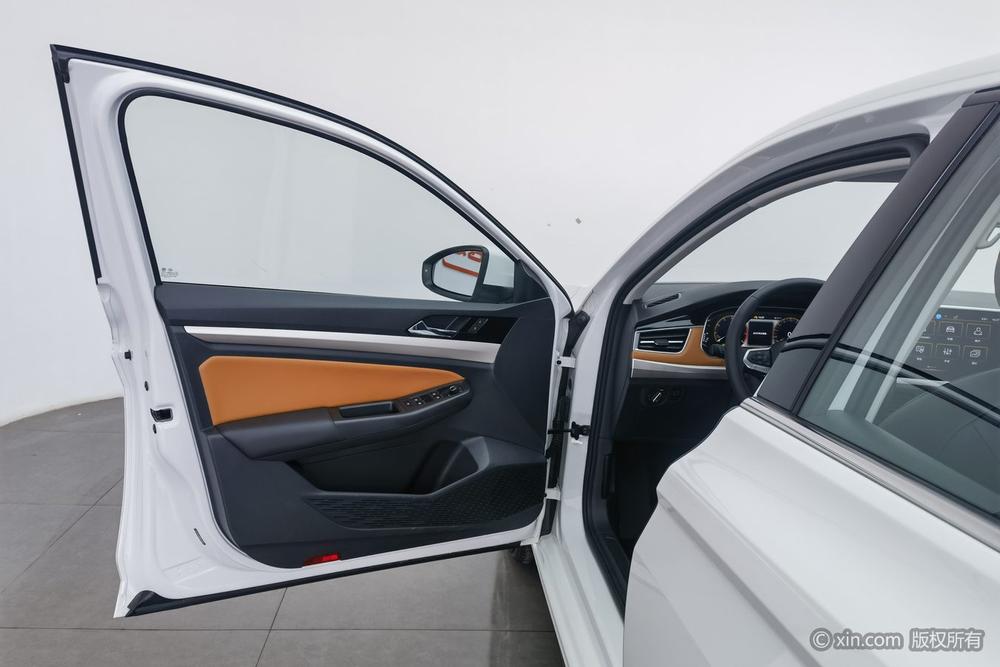 Volkswagen Bora 2024 car image #21