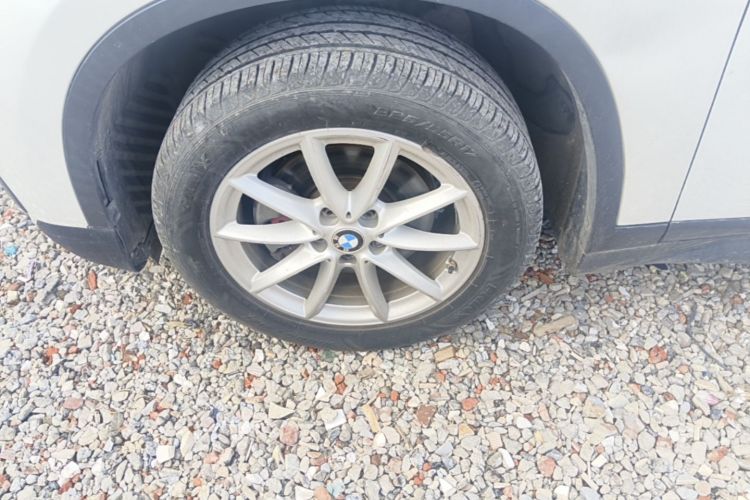 BMW X1 2017 #3 BMW X1 2017 car image #3