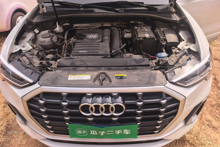 Audi Q3 2021 immagine di auto #22