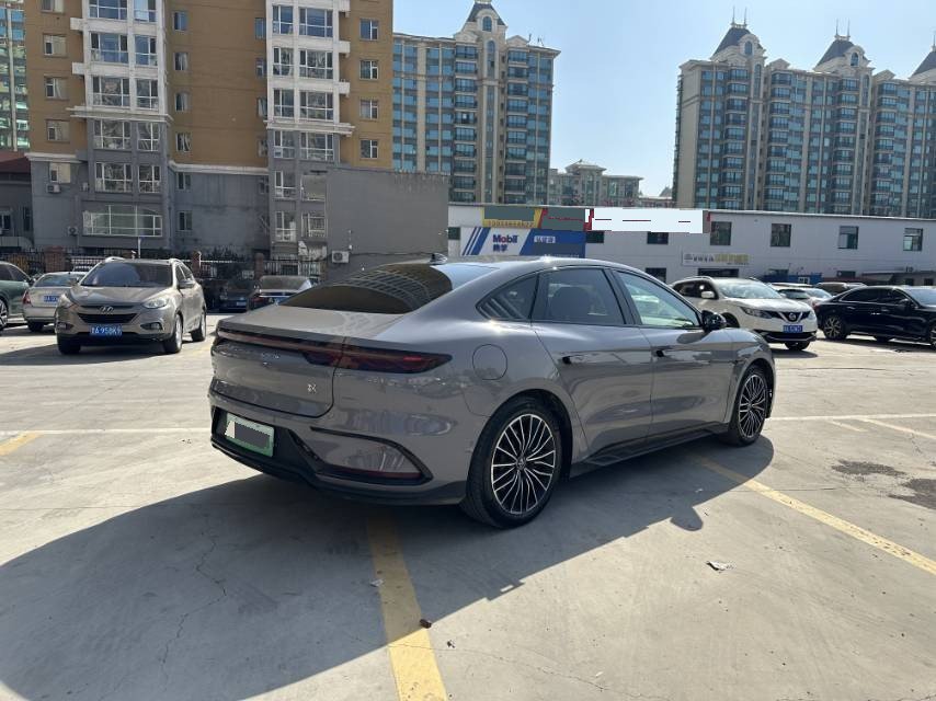 BYD Han 2025 car image #7