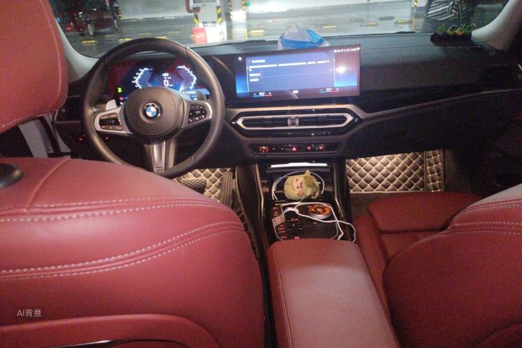 BMW 3 Series 2023 صورة سيارة #11