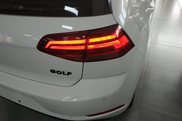 Volkswagen Golf 2020 #8 Volkswagen Golf 2020 car image #8