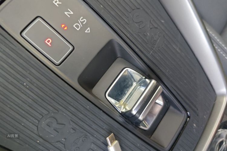 Audi A3 2023 صورة سيارة #16