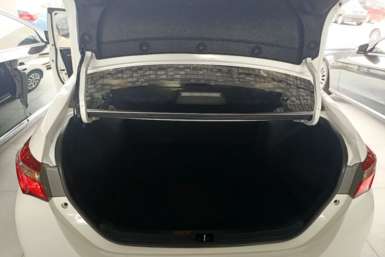 Toyota Corolla 2019 #19 Toyota Corolla 2019 car image #19