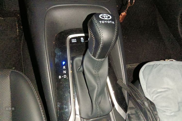 Toyota Corolla 2025 car image #16