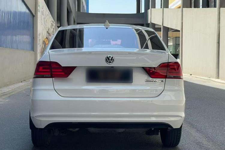 Volkswagen Santana 2022 car image #6