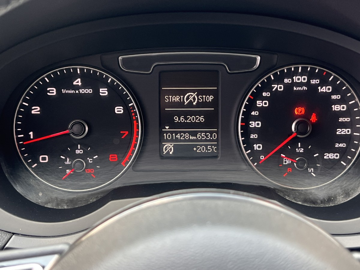 Audi Q3 2017 صورة سيارة #10