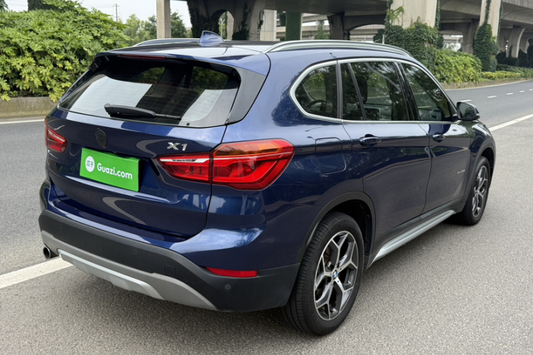 BMW X1 2018 #14 BMW X1 2018 car image #14
