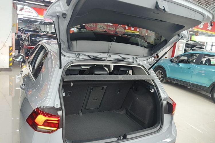 Volkswagen Golf 2022 #19 Volkswagen Golf 2022 car image #19