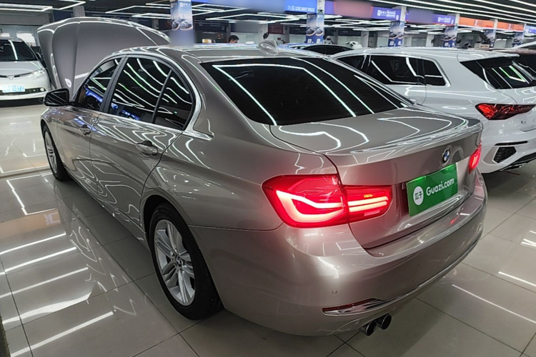 BMW 3 Series 2017 #5 BMW 3 Series 2017 car image #5