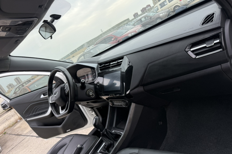 Chery Tiggo 3x 2021 #27 Chery Tiggo 3x 2021 car image #27