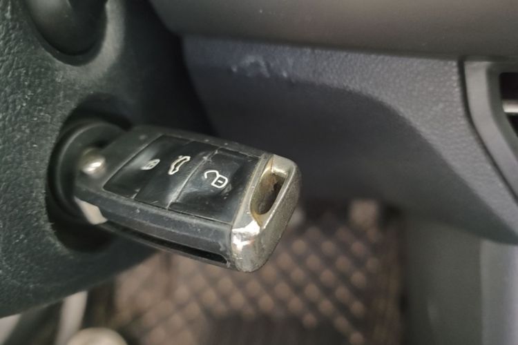 Volkswagen Lavida 2019 #9 Volkswagen Lavida 2019 car image #9