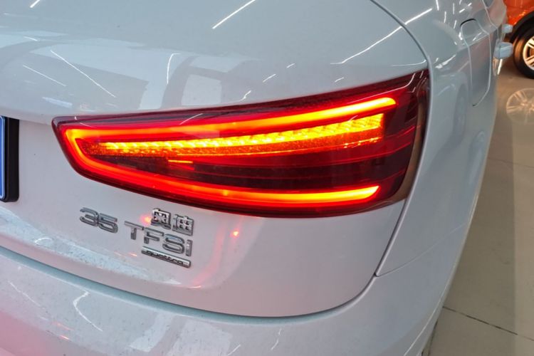 Audi Q3 2015 #8 Audi Q3 2015 car image #8