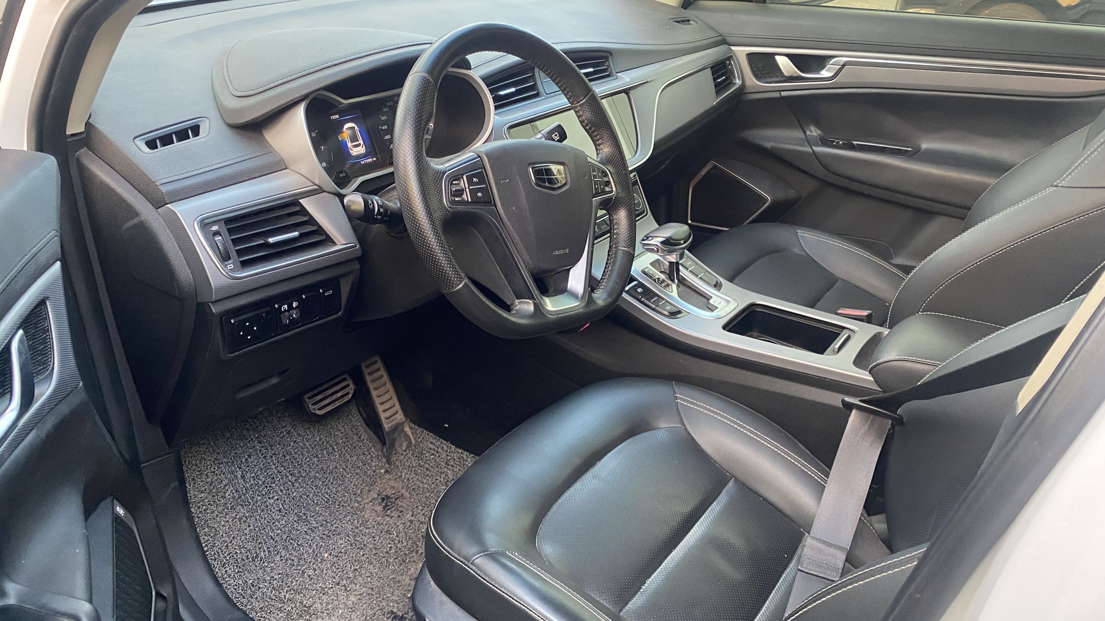 GEELY Emgrand GS 2018 صورة سيارة #4