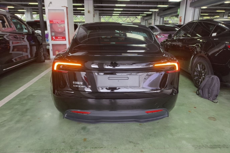 Tesla Model 3 2024 car image #6