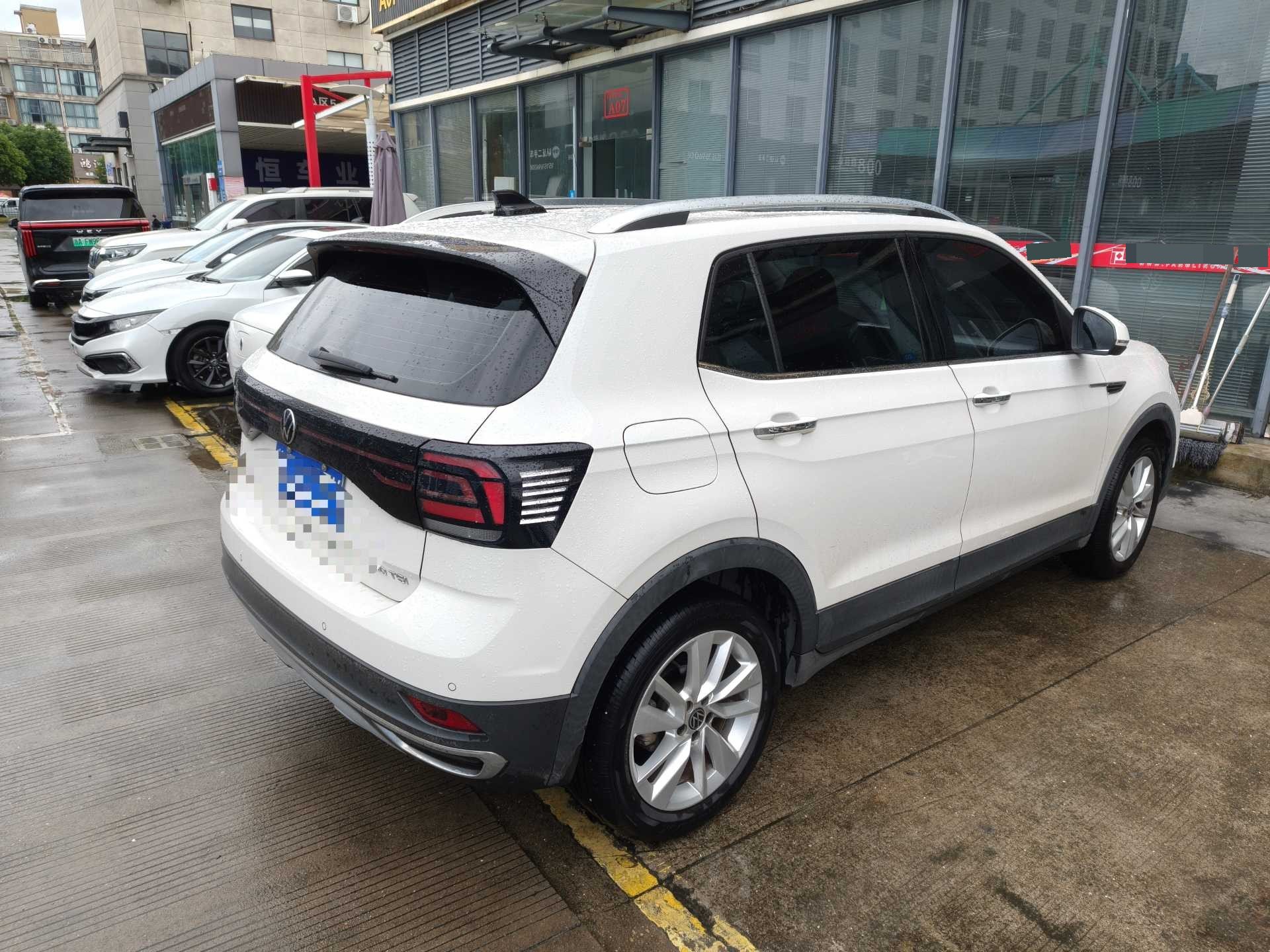 Volkswagen T-Cross 2021 #5 Volkswagen T-Cross 2021 صورة سيارة #5