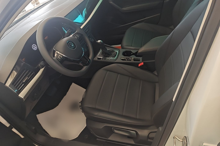 Volkswagen Lavida 2021 car image #15