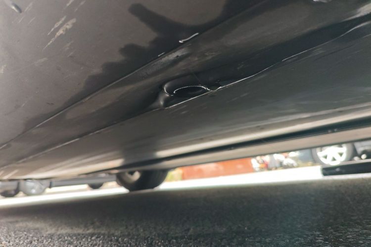 Tesla Model Y 2022 immagine di auto #23