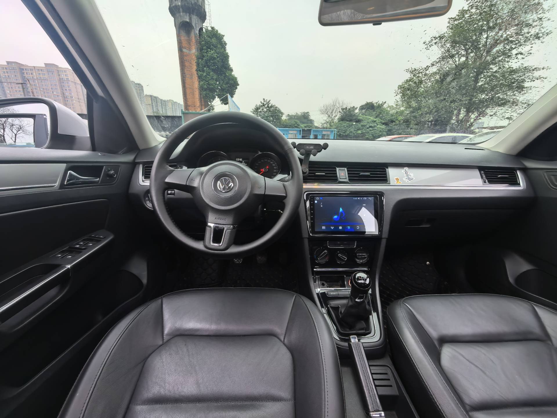Volkswagen Bora 2014 car image #6