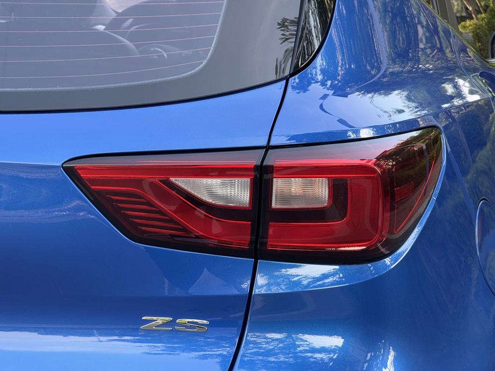 MG ZS 2017 #5 MG ZS 2017 car image #5