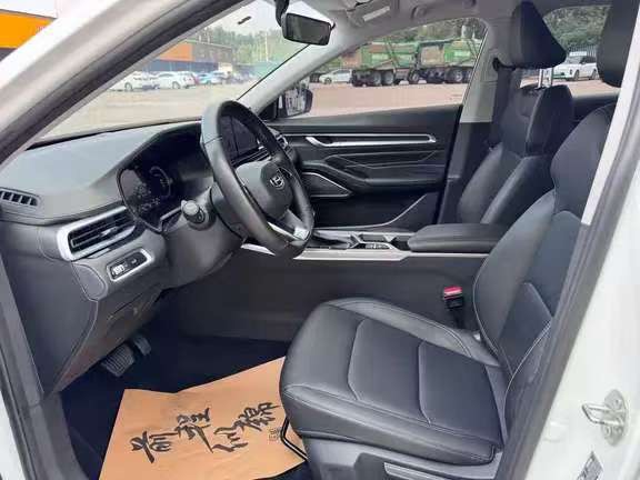GEELY Emgrand 2024 car image #5