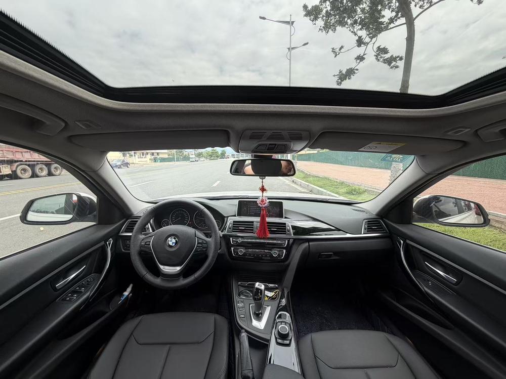 BMW 3 Series 2017 car image #7