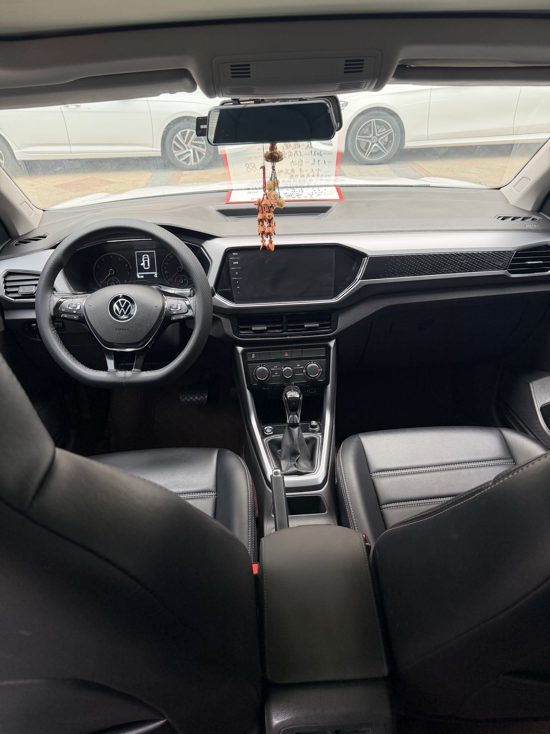 Volkswagen T-Cross 2021 #9 Volkswagen T-Cross 2021 car image #9