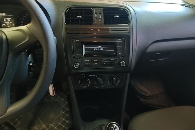 Volkswagen Polo 2017 #17 Volkswagen Polo 2017 car image #17
