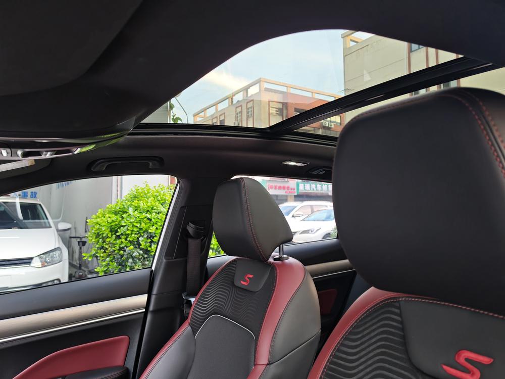 GEELY Coolray 2019 #18 GEELY Coolray 2019 car image #18