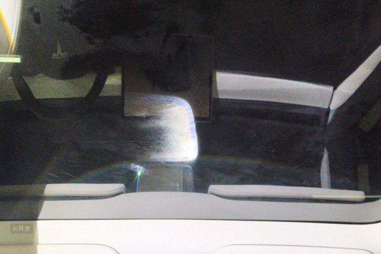 Tesla Model Y 2023 car image #20