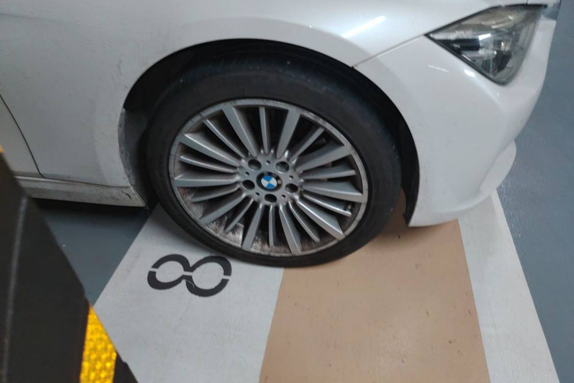 BMW 3 Series 2017 #9 BMW 3 Series 2017 car image #9