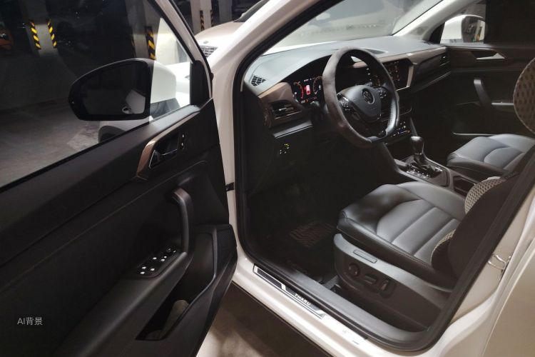 Volkswagen Tharu 2022 car image #18