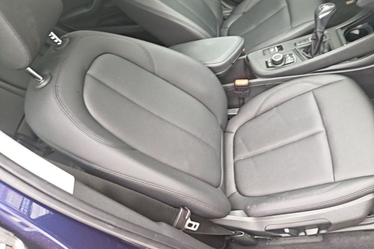 BMW X1 2019 car image #24