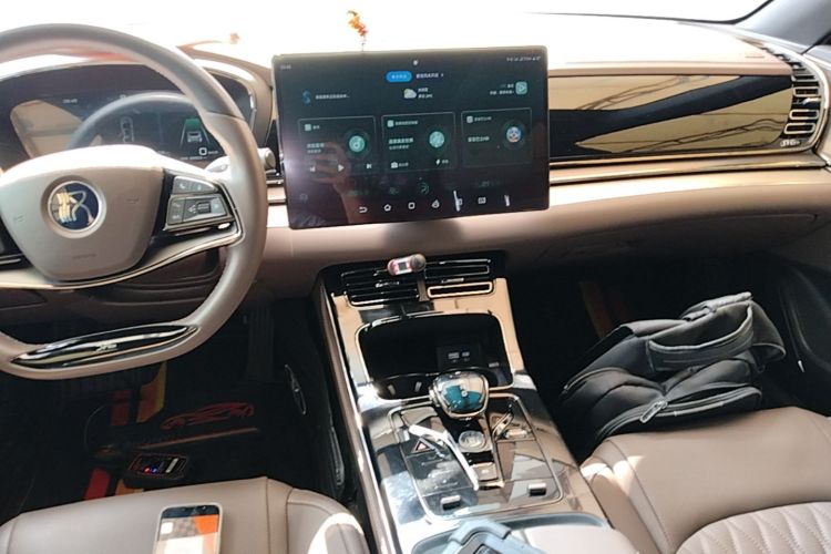 BYD Han 2022 car image #17