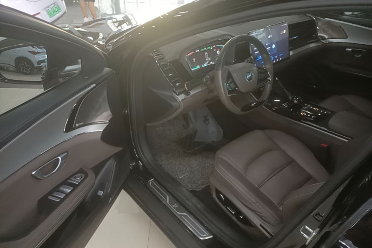 BYD Han 2021 изображение автомобиля #16