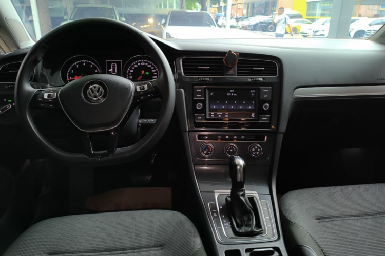 Volkswagen Golf 2018 #11 Volkswagen Golf 2018 car image #11